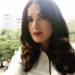 Top 5 Celebrities Who Look Great Over 45 / How to Get Their Look