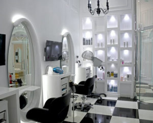 https://www.pexels.com/photo/interior-design-of-a-beauty-salon-4974566/