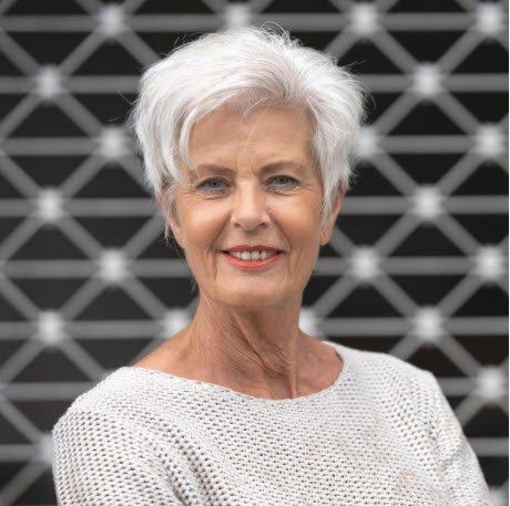 Short Hairstyles for Women Over 60 To Transform Your Looks ...